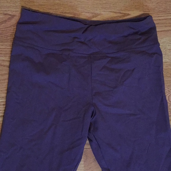 Yoga pants - Picture 2 of 4